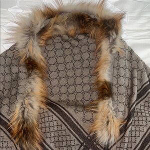 Gucci Gray and Brown Patterned Shawl with Fur Trim